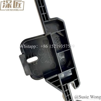 4320000020 Hyosung ATM Parts Hyosung CDU30 ক্যাসেট পুশ প্লেট লকার HCDU 7430005585 ভাল মানের সঙ্গে